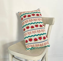 Load image into Gallery viewer, Sample Cream Cottage Rectangle Cushion⌇Ready to Ship