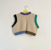 Load image into Gallery viewer, Sample Sale Cream Texture Vest w Colour-block Ribbing ⋮ Crop Size M/L⌇Ready to Ship
