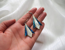 Load image into Gallery viewer, Vintage Pearlescent Geometric Earrings
