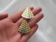 Load image into Gallery viewer, Vintage Golden/Silver Striped Triangle Stud Earrings
